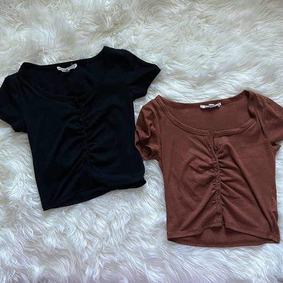 Hippie Rose Tops - 2 Basic Crop Tops w Buttons - Hippie Rose Size Small